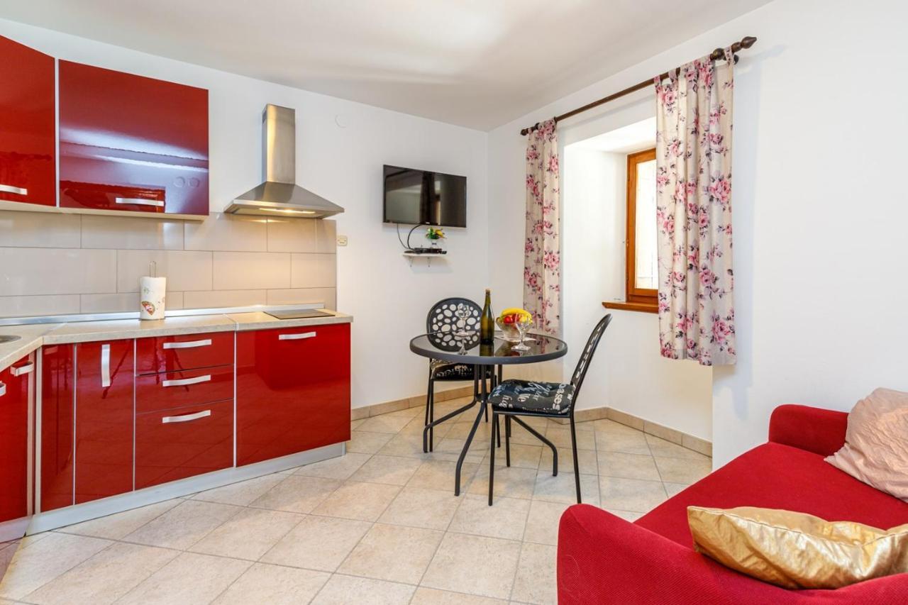 Apartments Mirjana ميدولين المظهر الخارجي الصورة