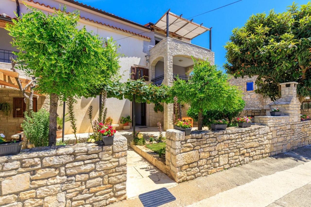 Apartments Mirjana ميدولين المظهر الخارجي الصورة