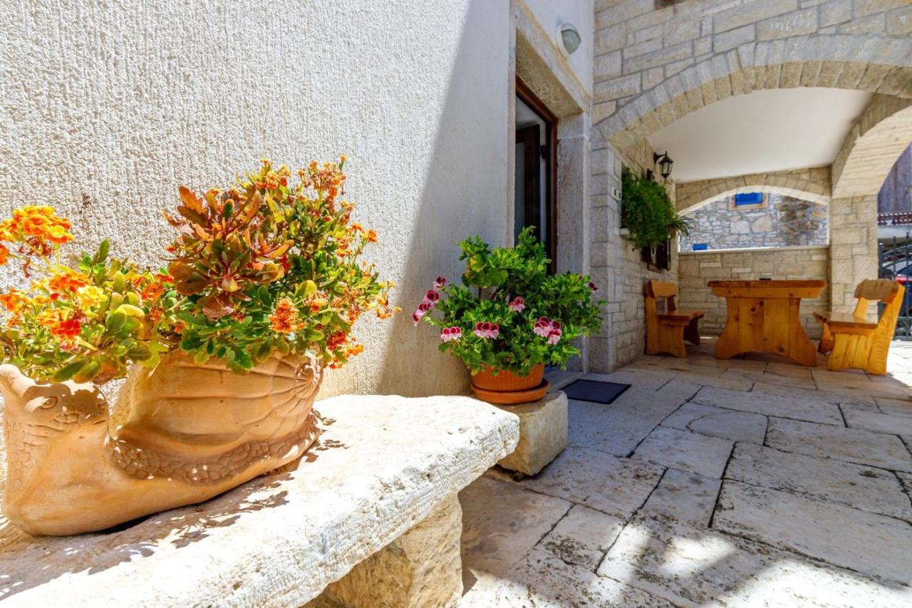 Apartments Mirjana ميدولين المظهر الخارجي الصورة