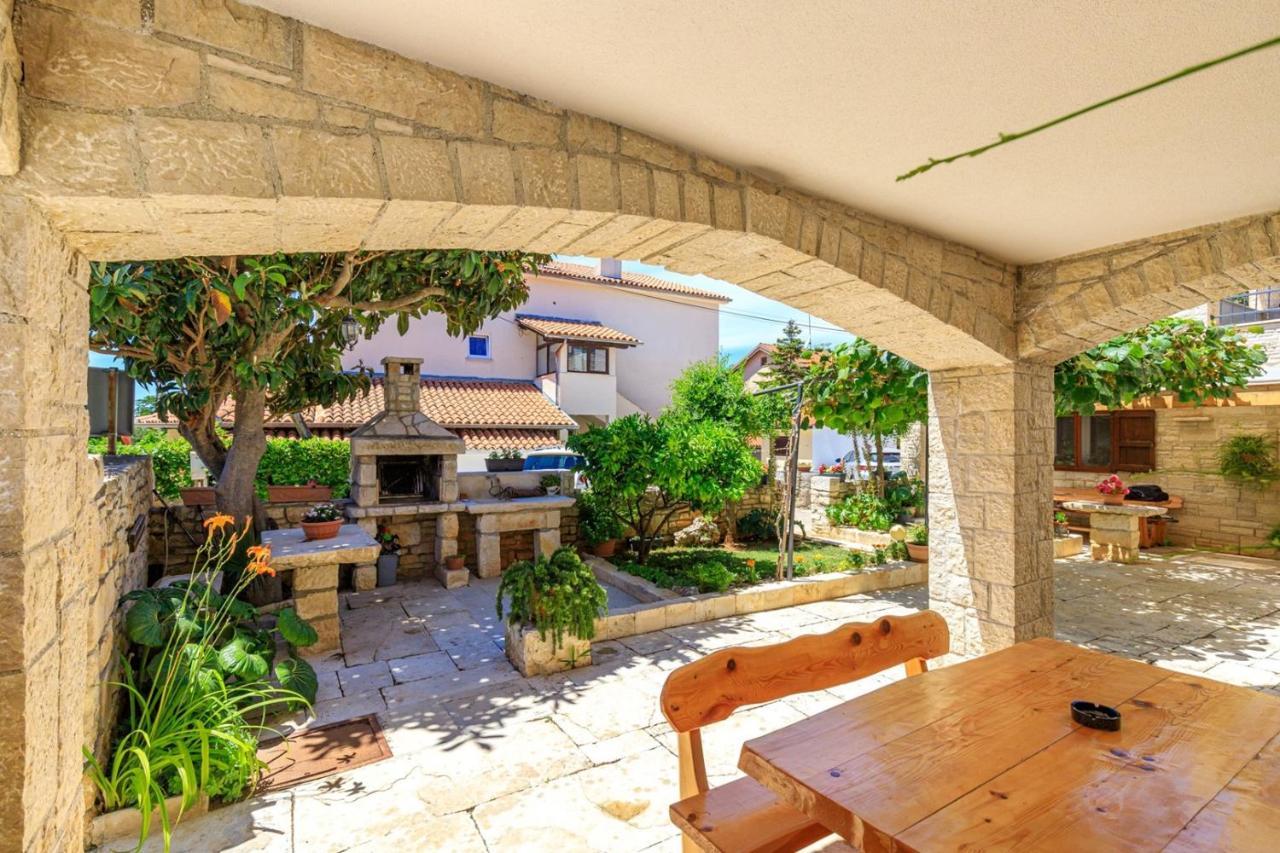 Apartments Mirjana ميدولين المظهر الخارجي الصورة